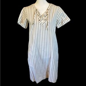 Madewell sheath short sleeve dress. Size XS. Cream w/ blue pinstripes.